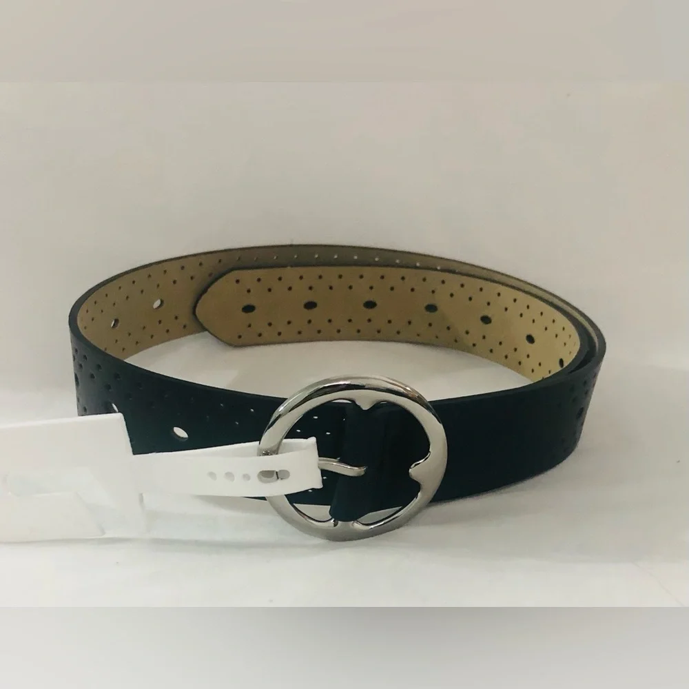 Women’s Belt oval perforated chic silver tone circle buckle black.S/M